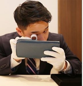 ブランド買取　査定員
